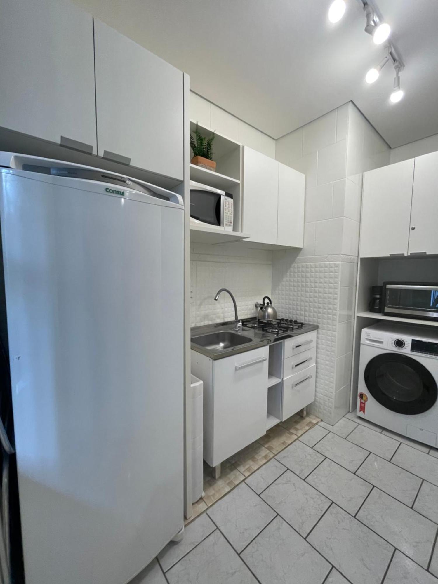 Ferienwohnung Charmoso Apto De 2 Quartos A 100M Do Mar, Super Central Balneário Camboriú Exterior foto